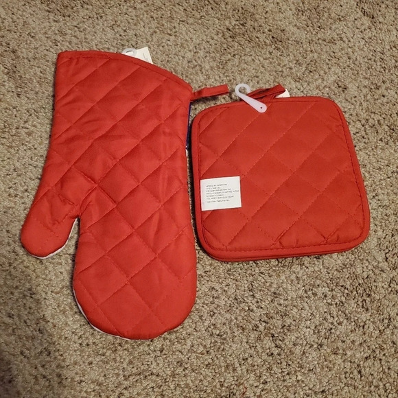 Christmas House Oven Mitt & Pot Holders 3 PC - Picture 4 of 4